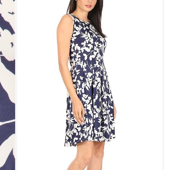 Navy & White Floral Sleeveless Dress, M - Picture 3 of 5